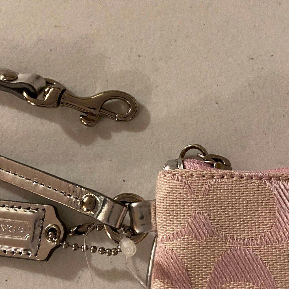 COACH F42251 Pink Signature Strap Wristlet