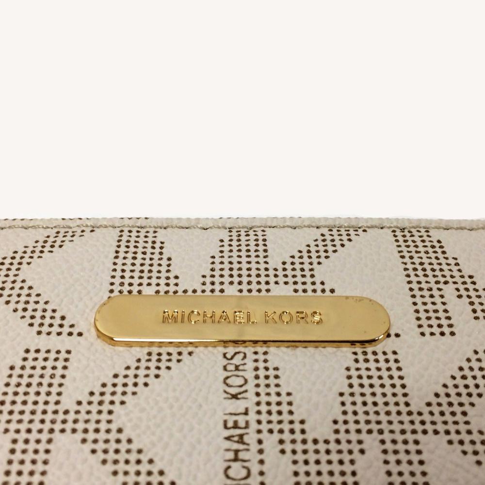 Michael Kors Vanilla Continental Zip Wallet