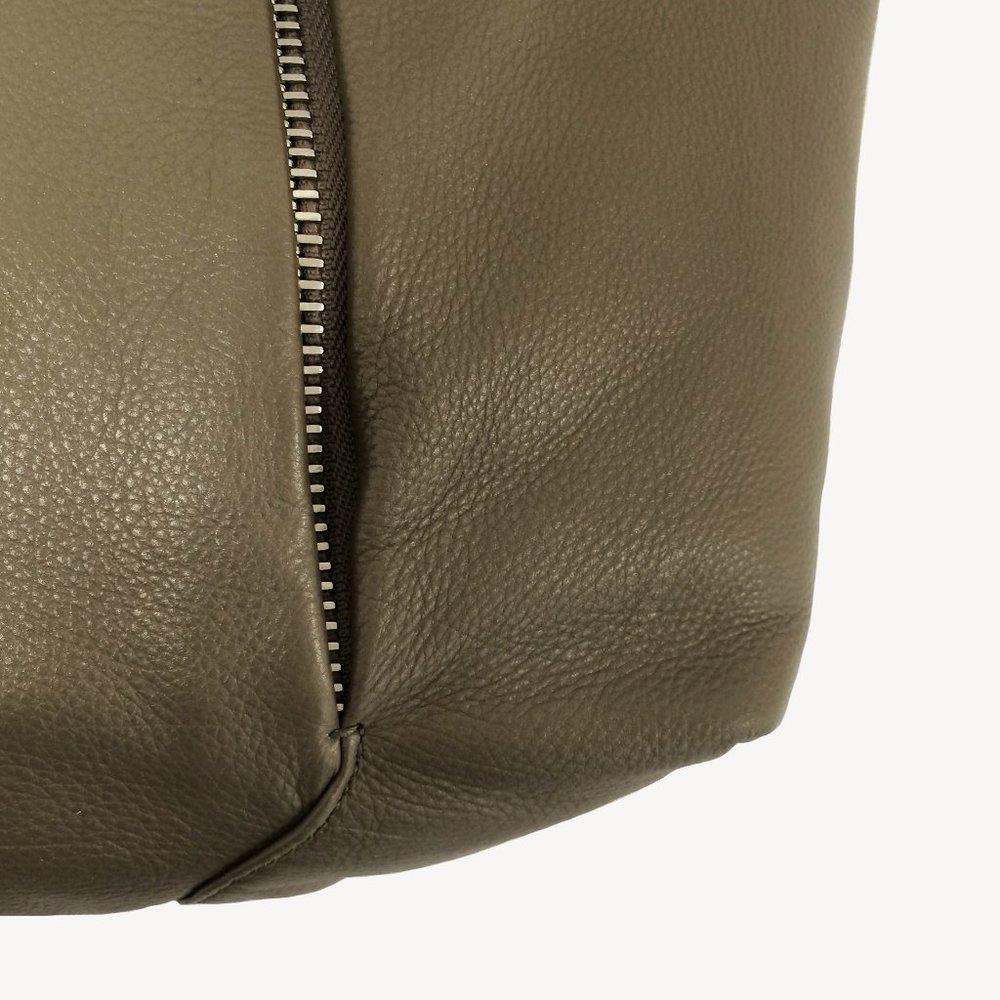 Michael Kors Tonne Hobo Bag