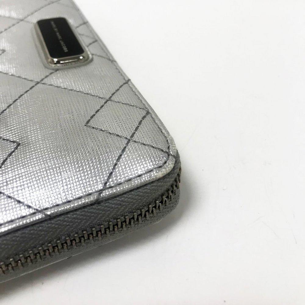 Marc by Marc Jacobs Silver Leather Wallet
