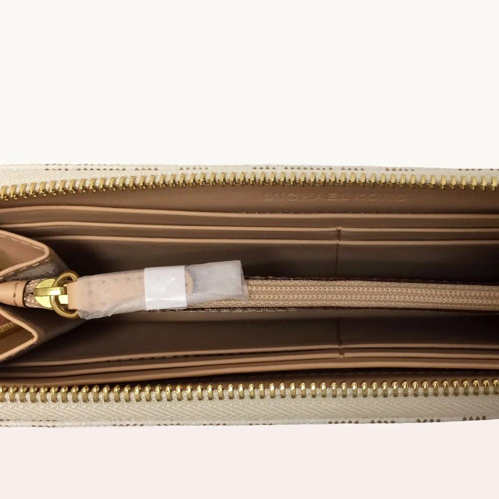 Michael Kors Vanilla Continental Zip Wallet