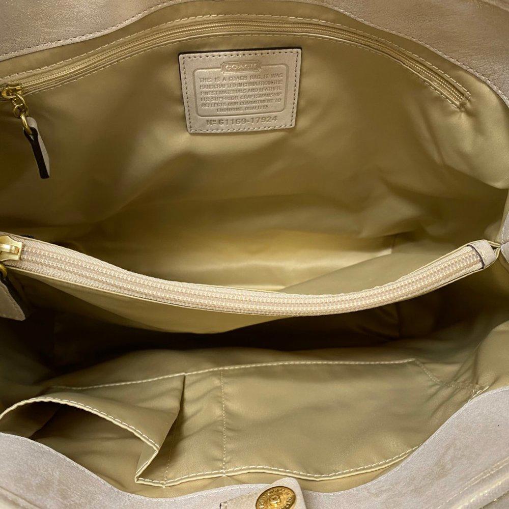 Coach 17924 Poppy Pushlock N/S Tote