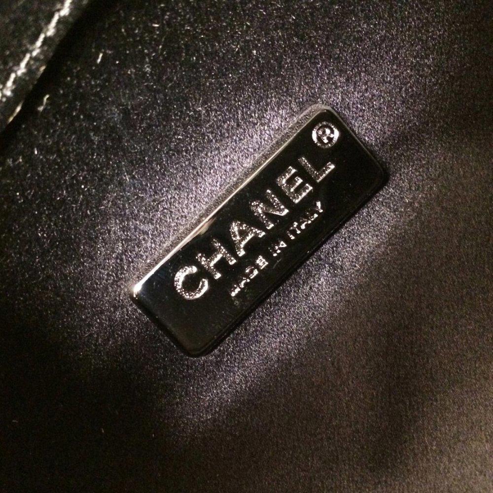 CHANEL Bordeaux Patent Leather Clutch Bag