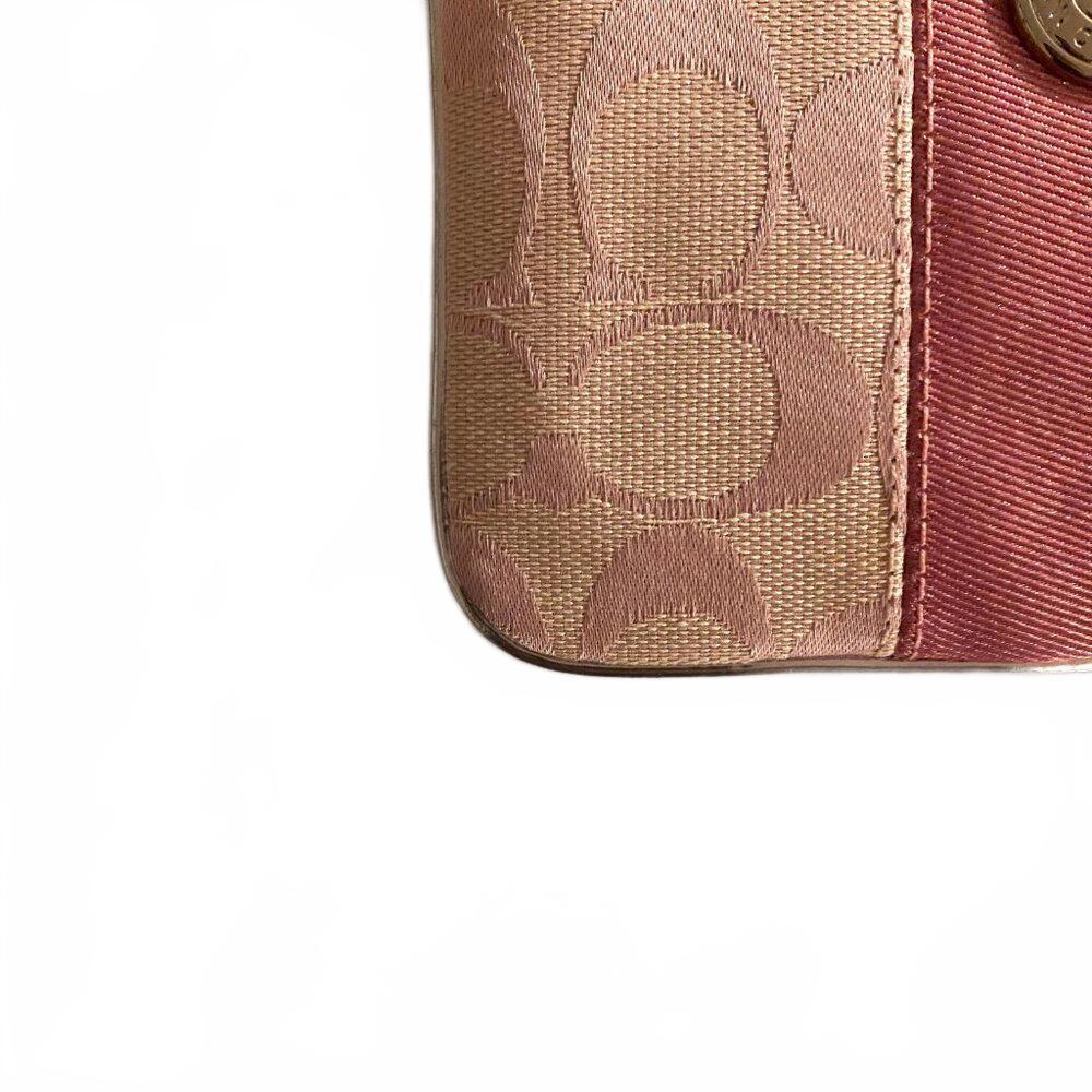 COACH F42251 Pink Signature Strap Wristlet