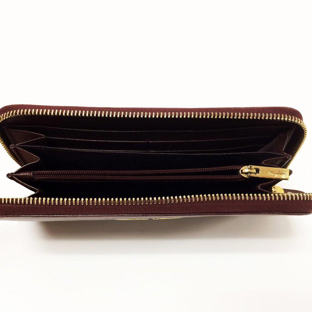 Salvatorte Ferragamo Double Gancio Oxblood Wallet