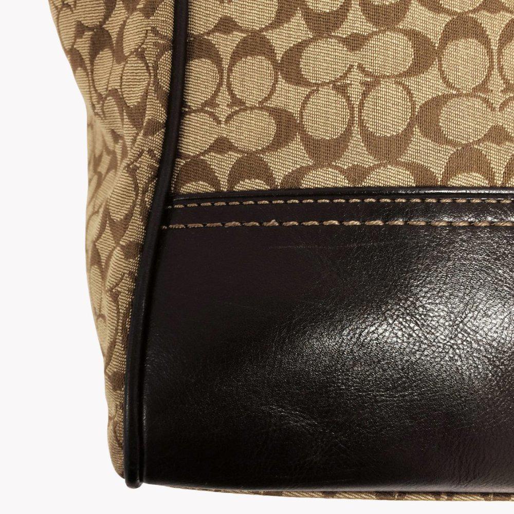 COACH 19916 Legacy Signature Stripe Khaki Candace