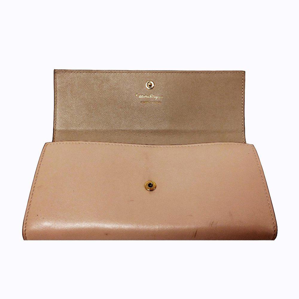 Salvatore Ferragamo Gancini Bisque Leather Wallet